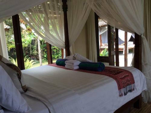 Ubud Rice Field Villa