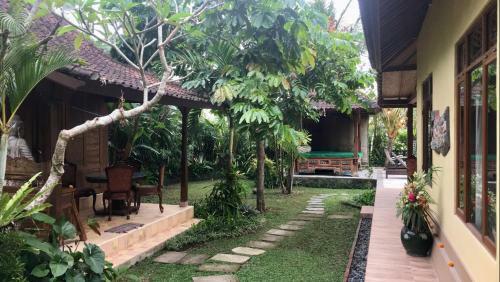 Ubud Rice Field Villa