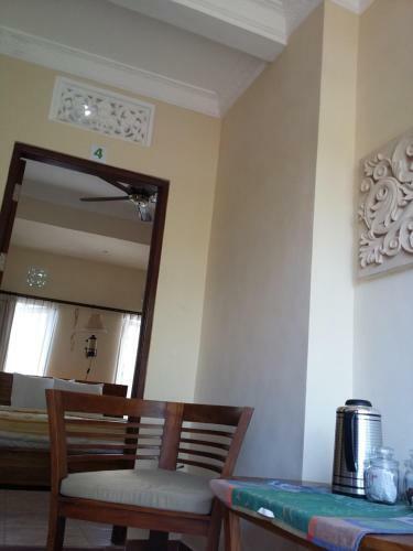 Hostal Wahwik's House