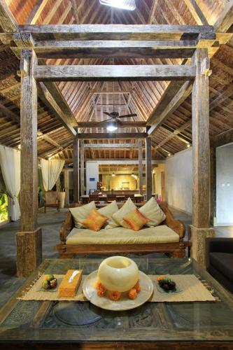Villa Rumah Tyang