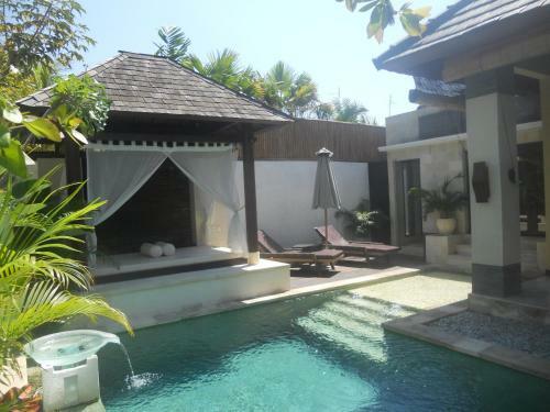 Nike Villas