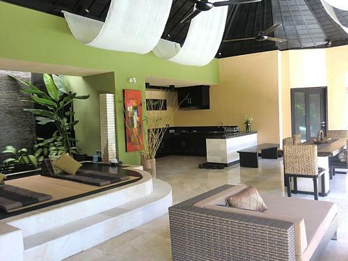 Nike Villas