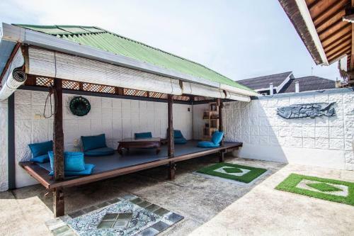 Bed & Breakfast Seminyak Oasis