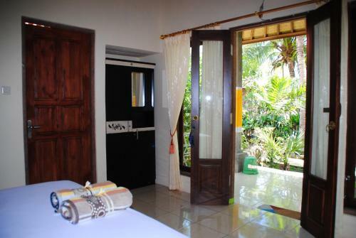 Bed & Breakfast Kubu Sari Guest House