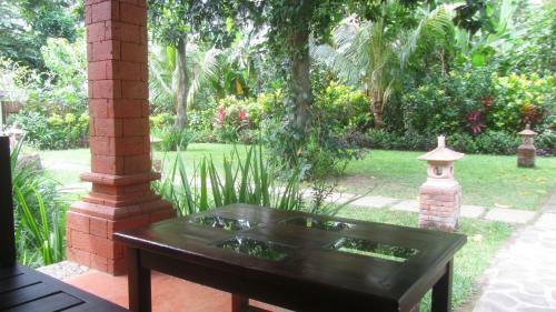 Hostal Badini Homestay Pemuteran Bali