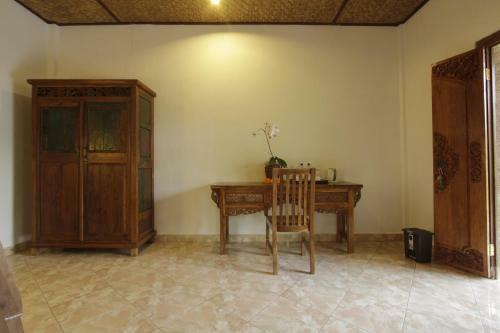 Hostal Pekak Mangku Guest House