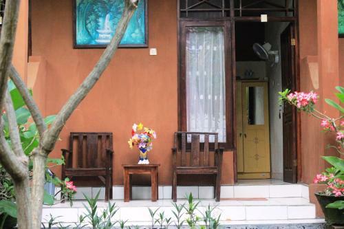 Hostal Mami Inn Menjangan