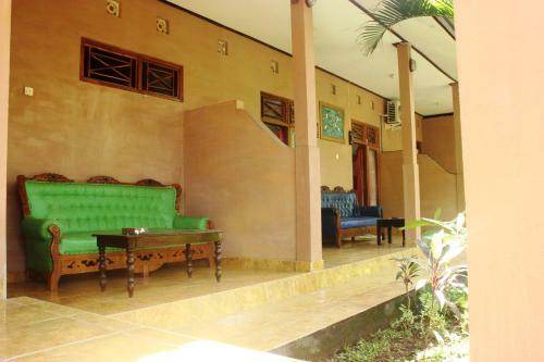Hostal Mami Inn Menjangan