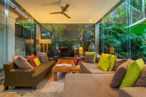 Villa Cicada Executive Residence