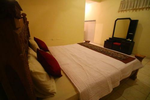 Hostal Adi Santia Bungalows