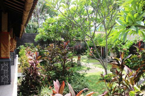Hostal Pondok Shindu Guest House