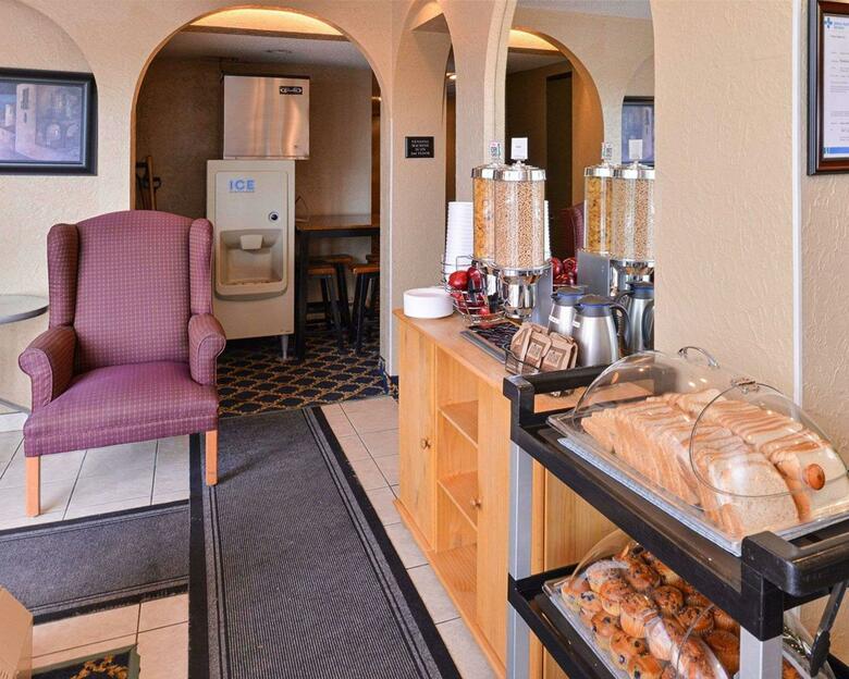 Hotel Econo Lodge Motel Village