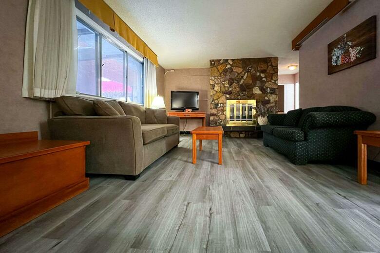 Hotel Econo Lodge Motel Village