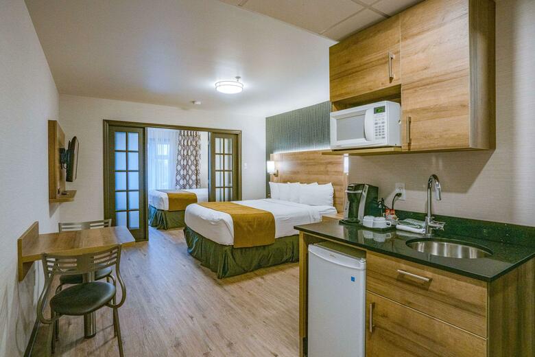 Hotel Quality Suites Drummondville