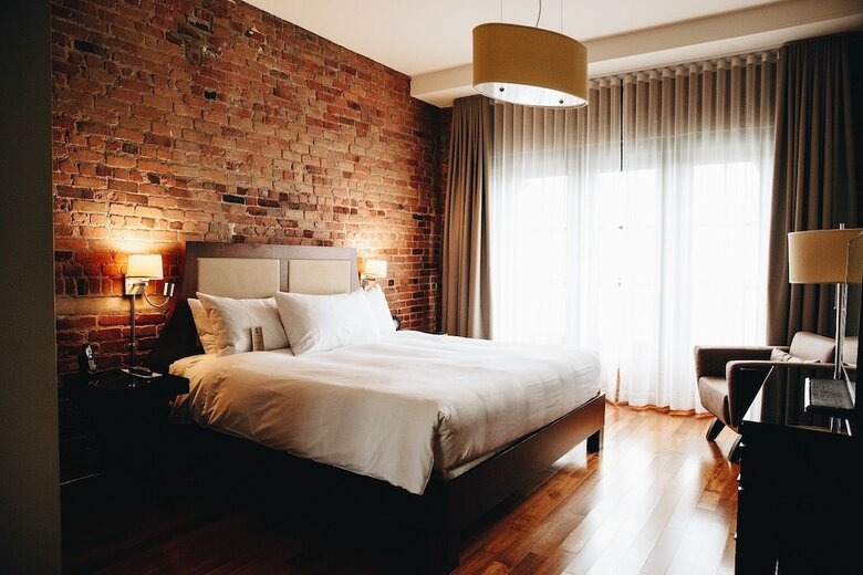 Nelligan Hotel