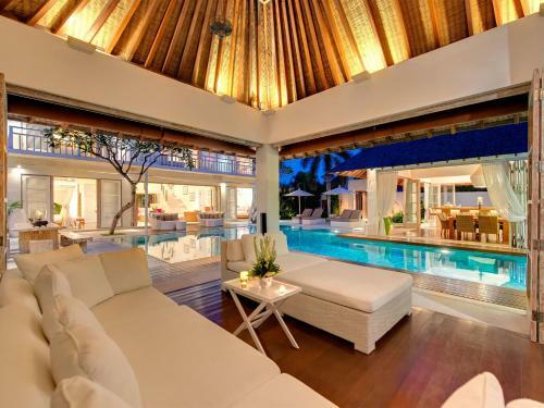 Villa Jajaliluna - An Elite Haven