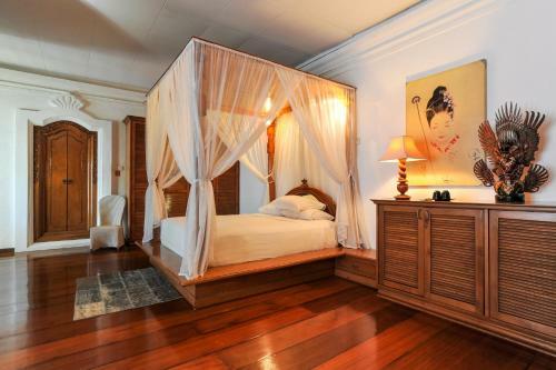 Villa De Siam