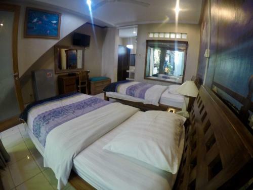 Hotel Sus Beach Cottages 1 Legian