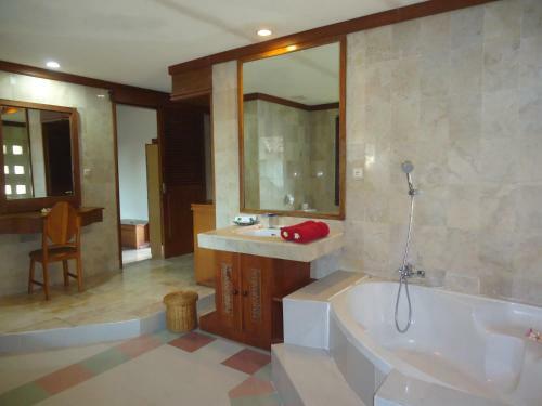 Hotel Ananda Resort Seminyak