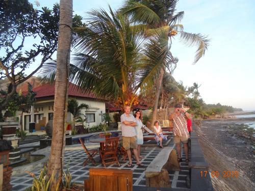 Hostal Segara Wangi Beach Cottages