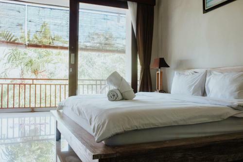 Hostal Matra Bali Surf Camp