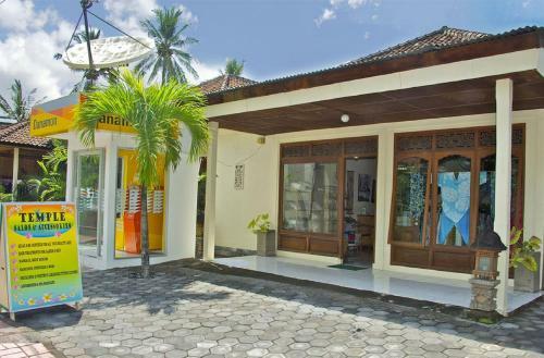 Temple Cafe & Seaside Cottages