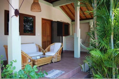 Hostal Pondok Bambu Seaside Bungalows