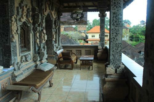 Hostal Sunarta House Homestay