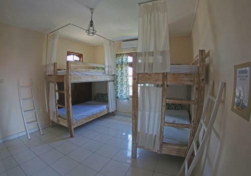 Hostal Surfers House