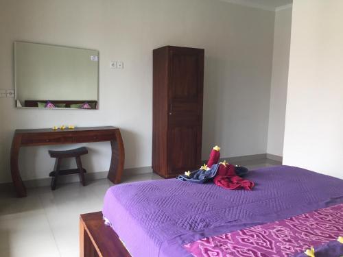 Hostal Merthayasa Bungalow 2