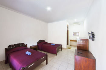 Hotel Surya Tropical Kuta