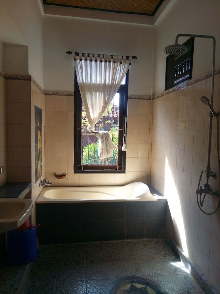 Hostal Kunang Kunang Guest House