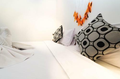 Hostal White Dove Villa