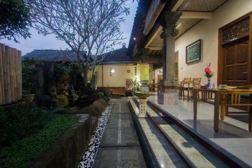 Masna House