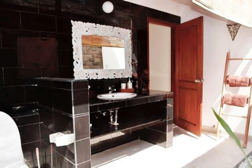 Hostal Aura Bungalow