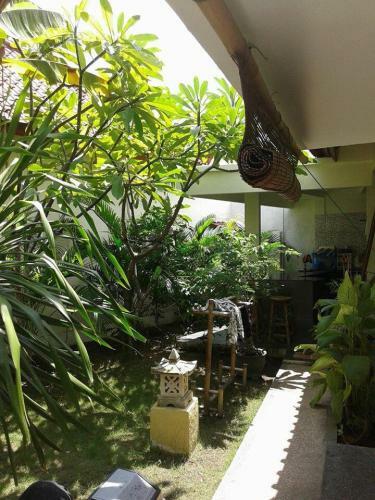 Hostal Aura Bungalow