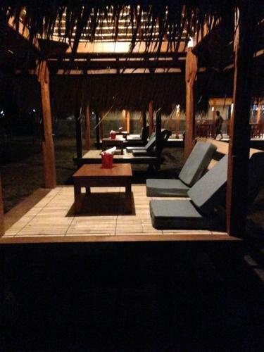 Hostal Yaya Bungalows Blue Coral