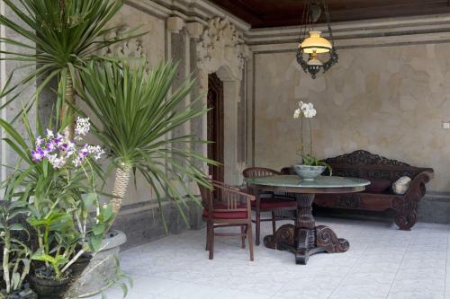 Hostal Teja Home Stay