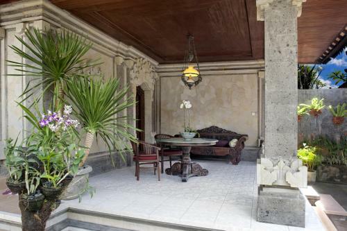 Hostal Teja Home Stay