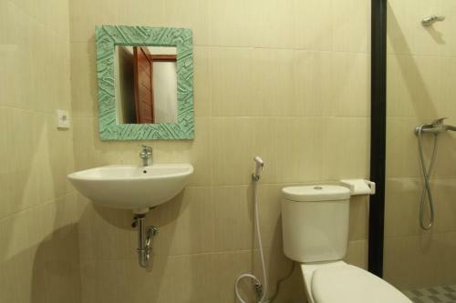 Hostal Suryadina Guest House