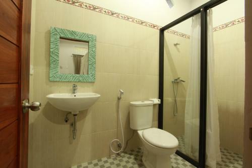 Hostal Suryadina Guest House