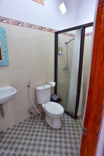 Hostal Suryadina Guest House