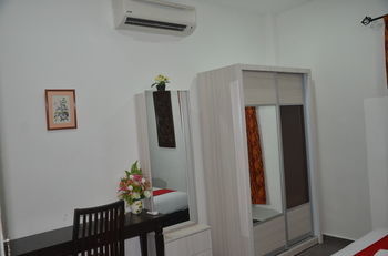Hostal Oscar Guest House