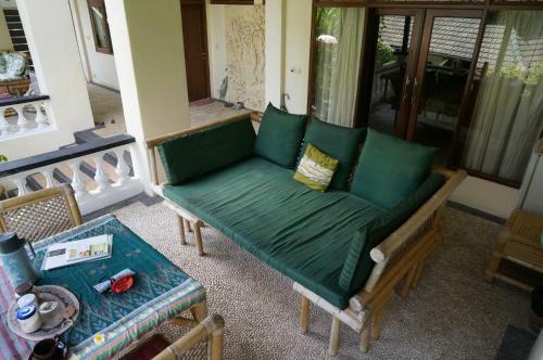 Hostal White Lotus Meditation Centre