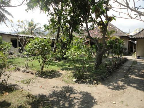 Hotel Pakuna Beach
