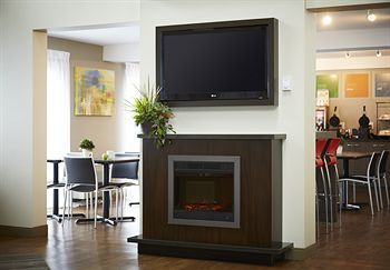 Hotel Comfort Inn South