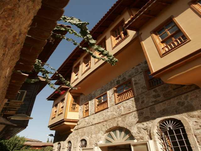 Alp Pasa Hotel