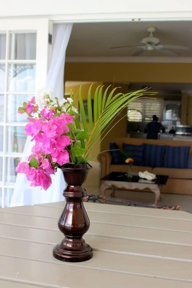 Hotel Beachcomber Club