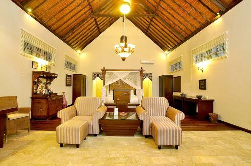 Bed & Breakfast Puri Mas Spa Resort