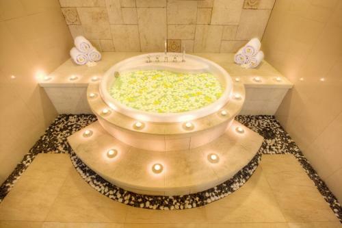 Bed & Breakfast Puri Mas Spa Resort
